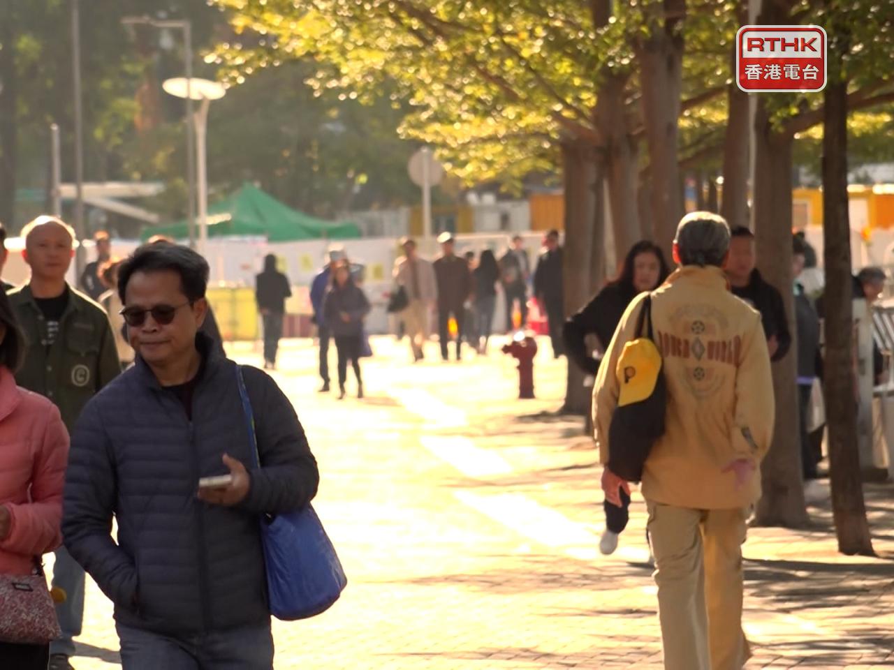 天文台去年1月27日錄得全年最低氣溫10.6度。全年寒冷天氣日數為6天，較正常值少9.2天。（陳裕行攝）