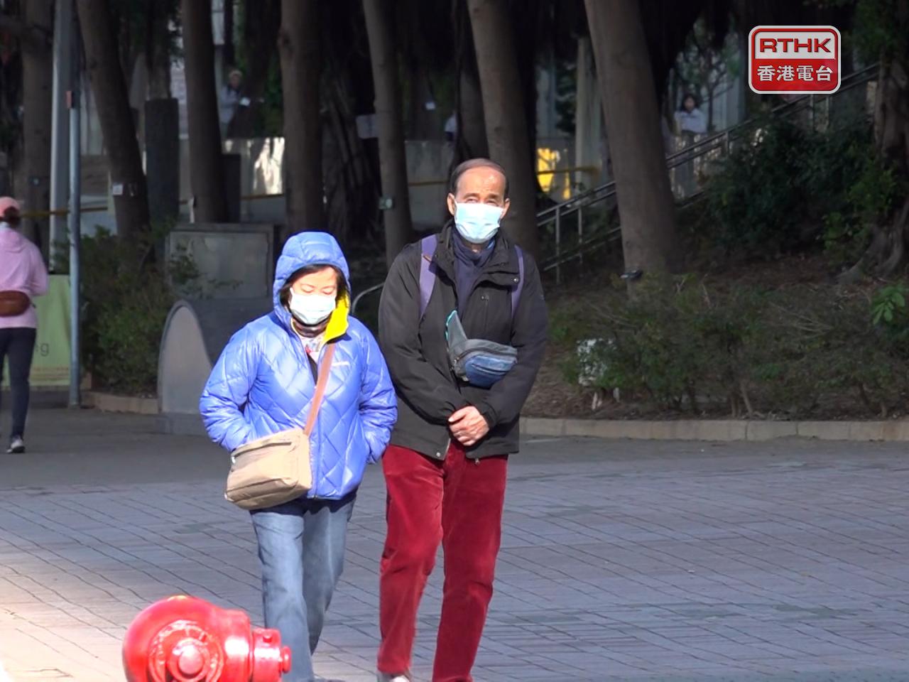 截至下午4時，天文台錄得的相對濕度曾下降至百分之17。（陳裕行攝）