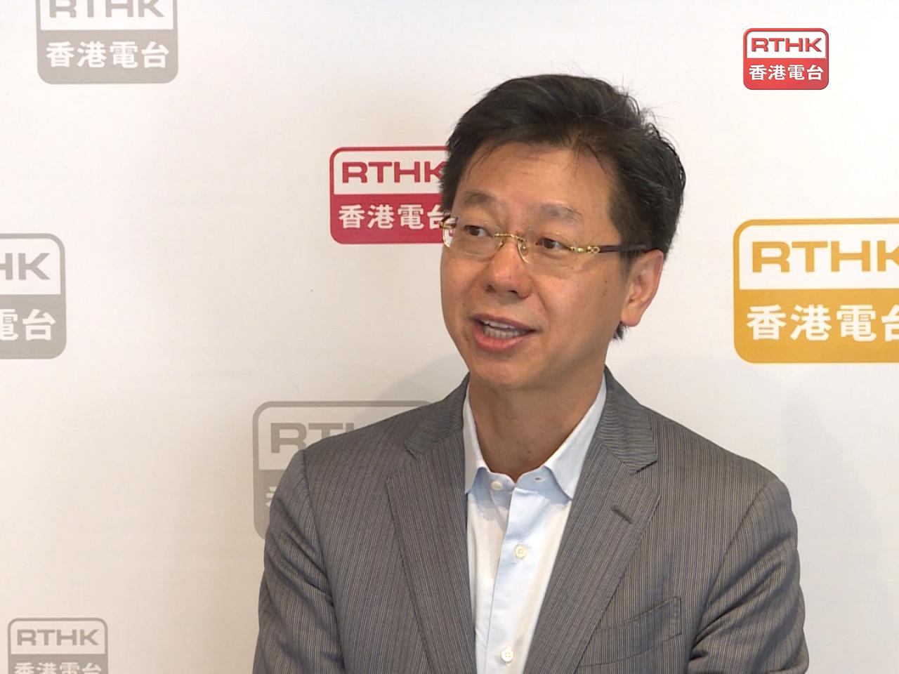 劉振江說，如果選擇購買全新居屋或綠置居項目，居民就需要考慮相關選擇的不同折扣率。（港台圖片）