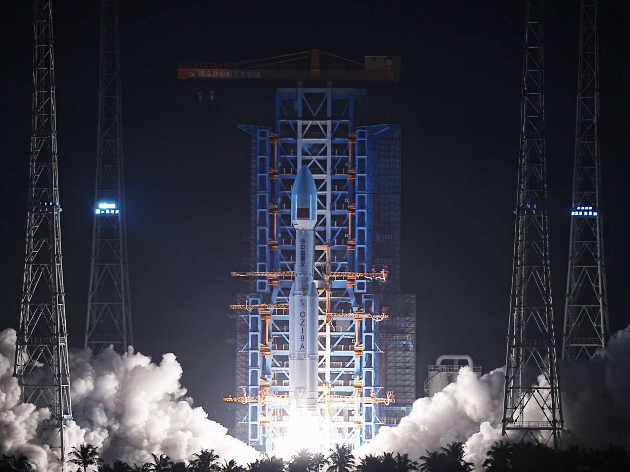 中國成功發射衛星互聯網低軌18組衛星。（新華社）