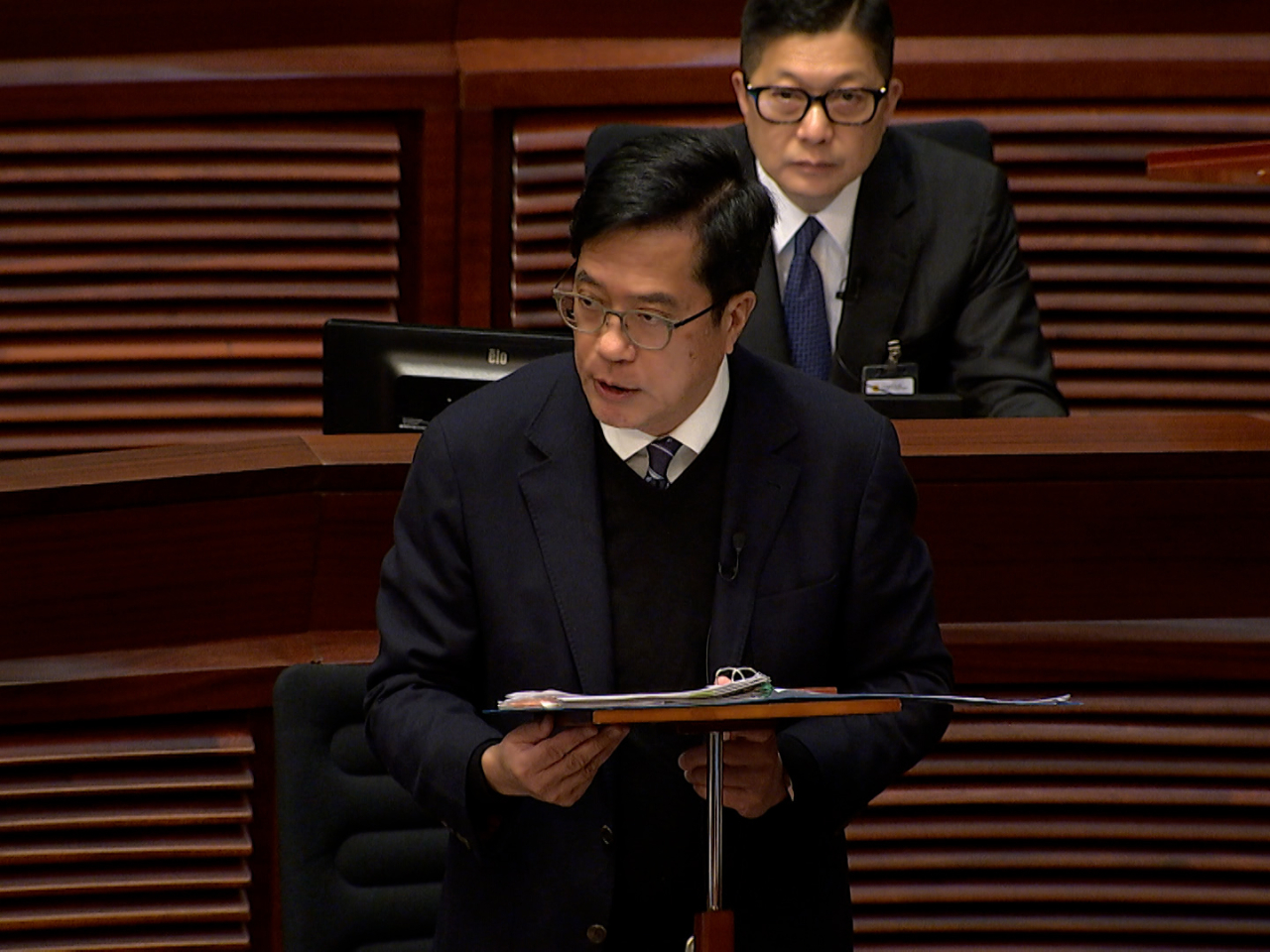 黃偉綸強調必須讓居民「有得揀」，雖然未必能夠充分滿足每位居民意願，仍努力提供多項選擇。