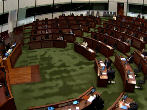 宏福苑五級火｜多名議員大會發言　關注重置收購業權與師生情緒