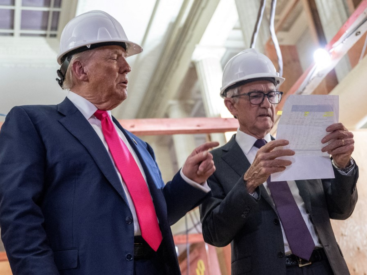 特朗普表示沒有計劃解僱鮑威爾。（法新社資料圖片）