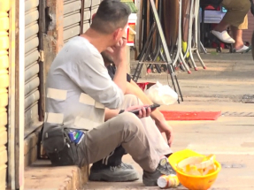 'Don't just sack builders who breach smoking ban'