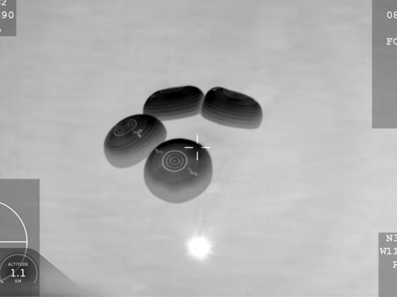 飛船在美國東部時間今日凌晨3時許，在加州附近海域濺落。（法新社）