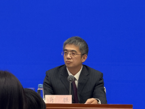 肖勝表示，將研究優化合格境外機構投資者(QFII)跨境資金政策，配合推進金融市場互聯互通機制建設。（陳曉筠攝）