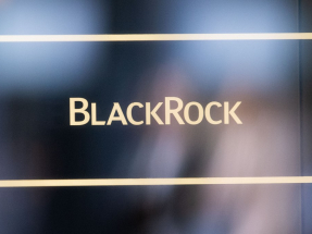 貝萊德上季盈利11.27億美元，按年跌33%。每股經調整盈利13.16美元，按年升10%，好過市場預期。（法新社資料圖片）