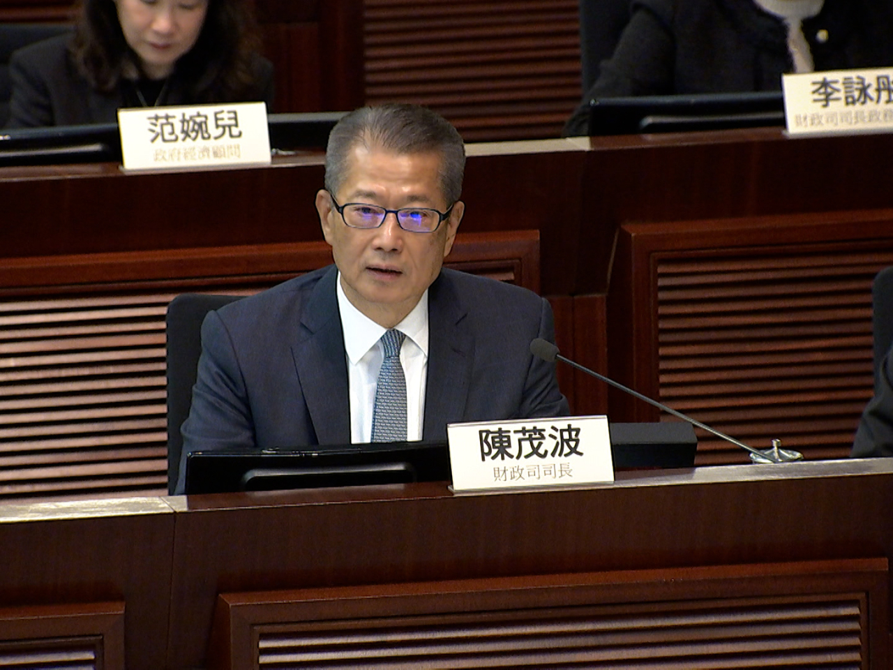 陳茂波說，可邀請內地企業與本港專業服務和商界「拼船出海」。