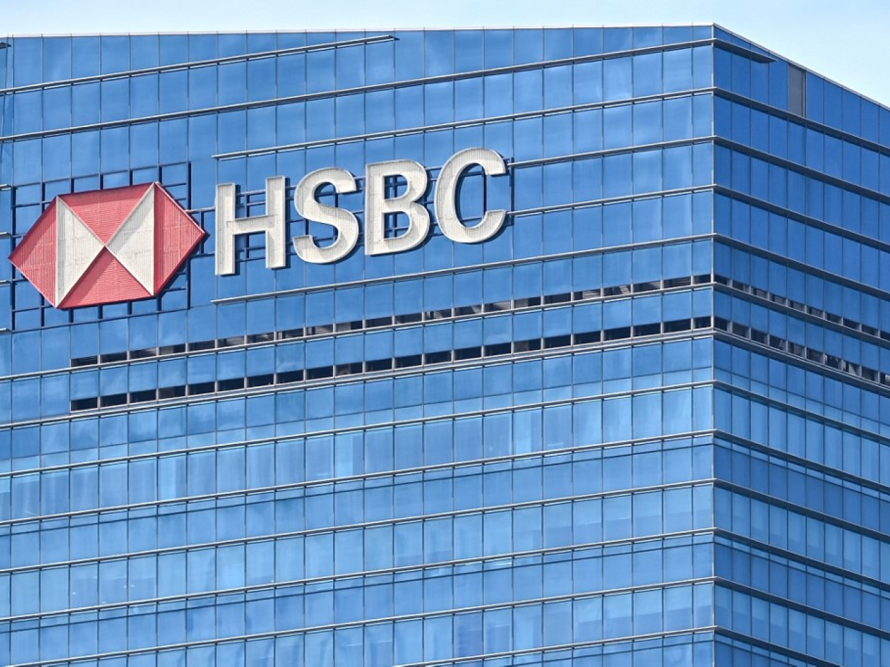 滙豐表示，正檢視新加坡保險業務，是簡化全球業務布局的一部分。（法新社資料圖）