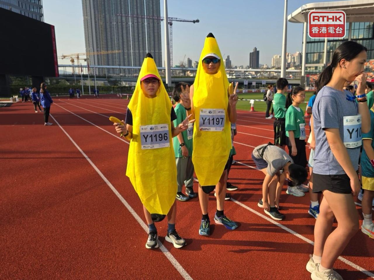 賽事全長約兩公里，分5組在不同時間開跑。（王慧蓓攝）