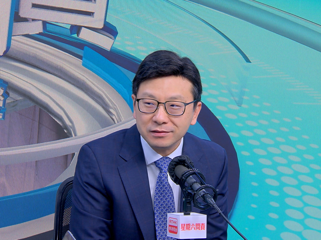 Chris Sun says employers have to prove that they done their part in preventing smoking at construction sites. Photo: RTHK