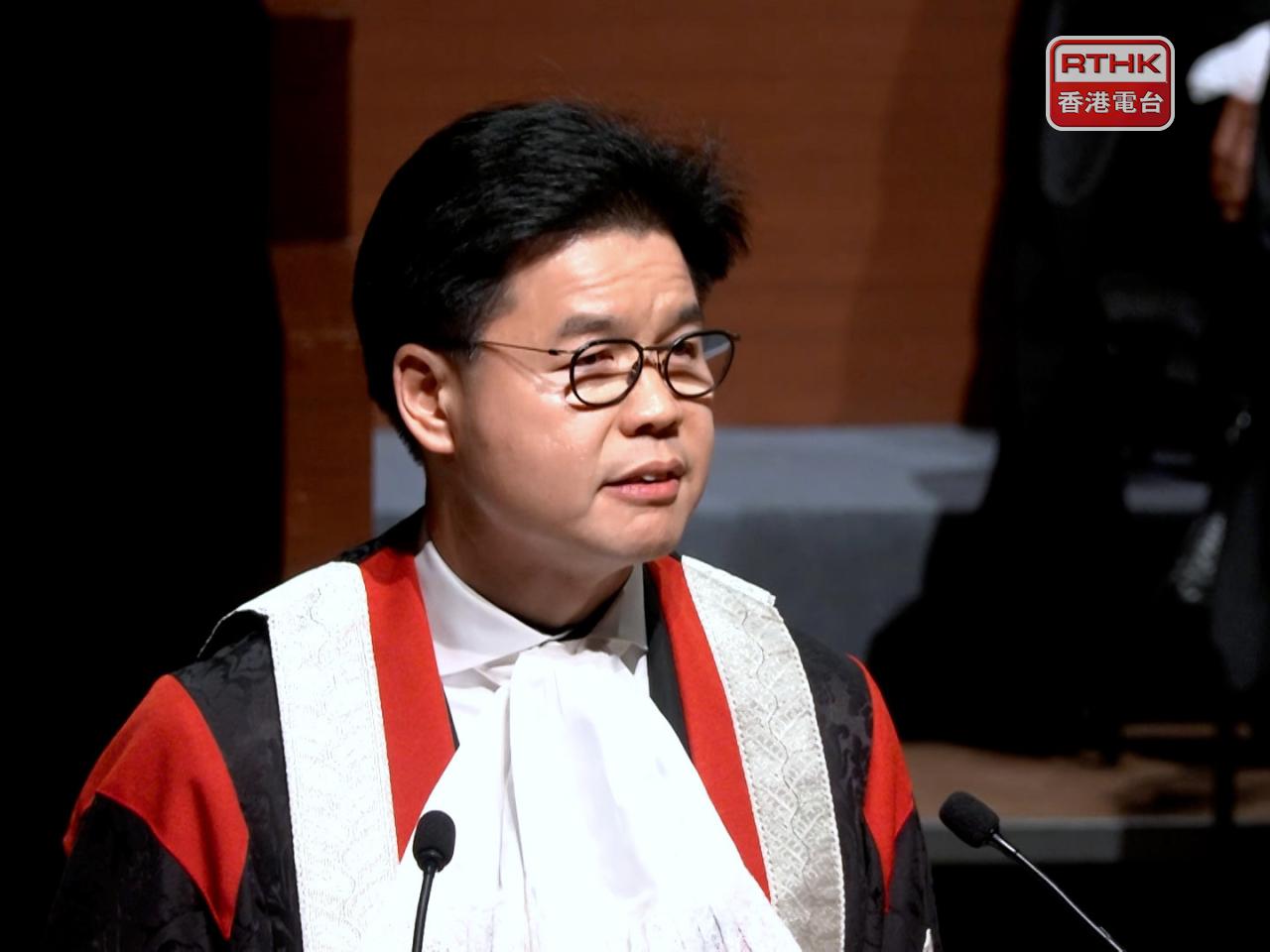 湯文龍表示，在最艱難的時候，專業精神確保法律專業的角色得以確立。（孔令輝攝）