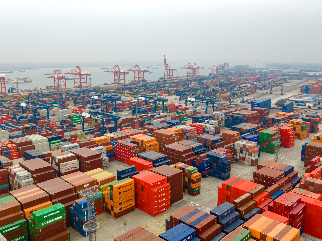 內地去年經濟按年增長5%。（新華社）