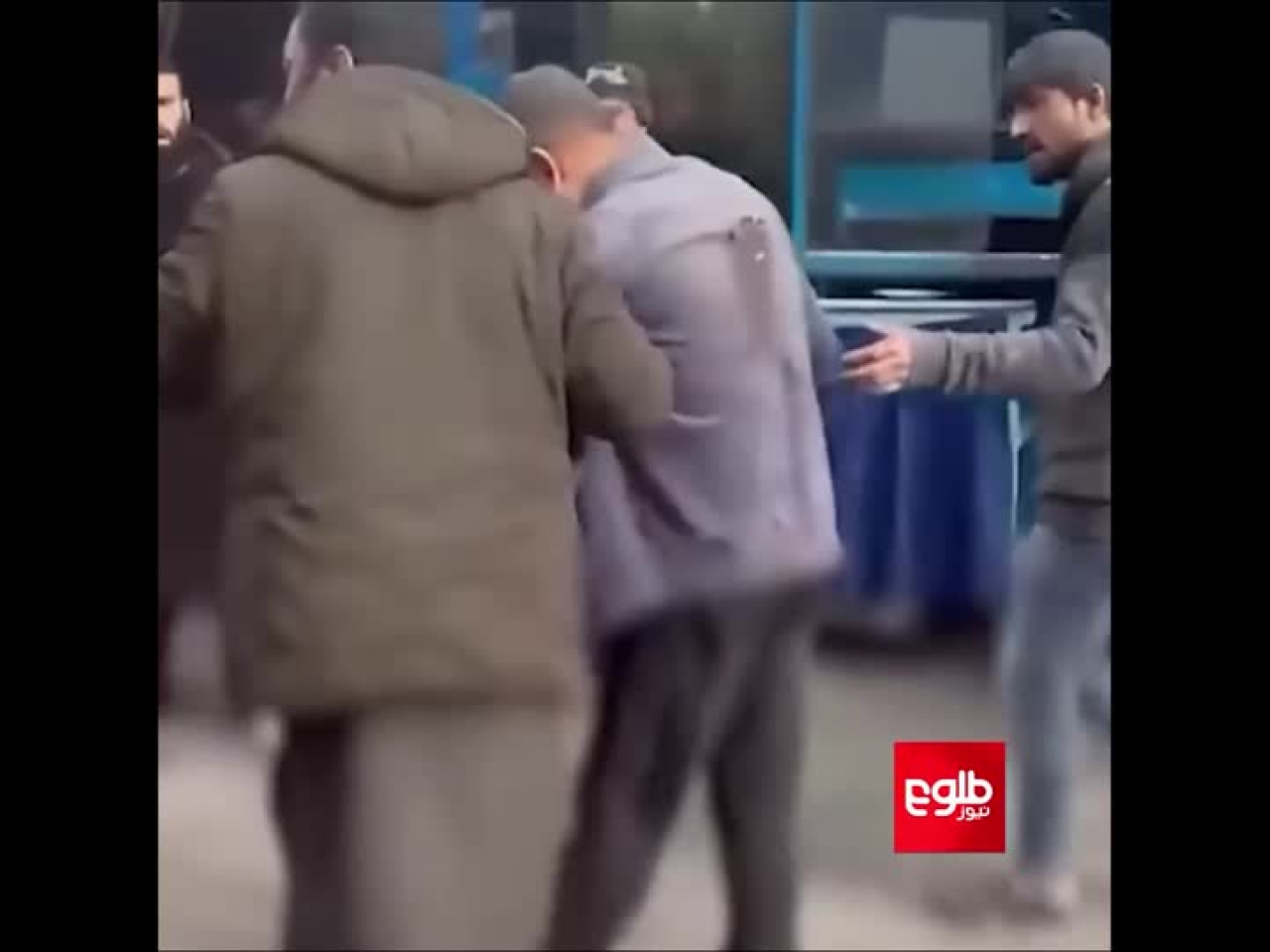 爆炸傷者被送往醫院。（路透社）