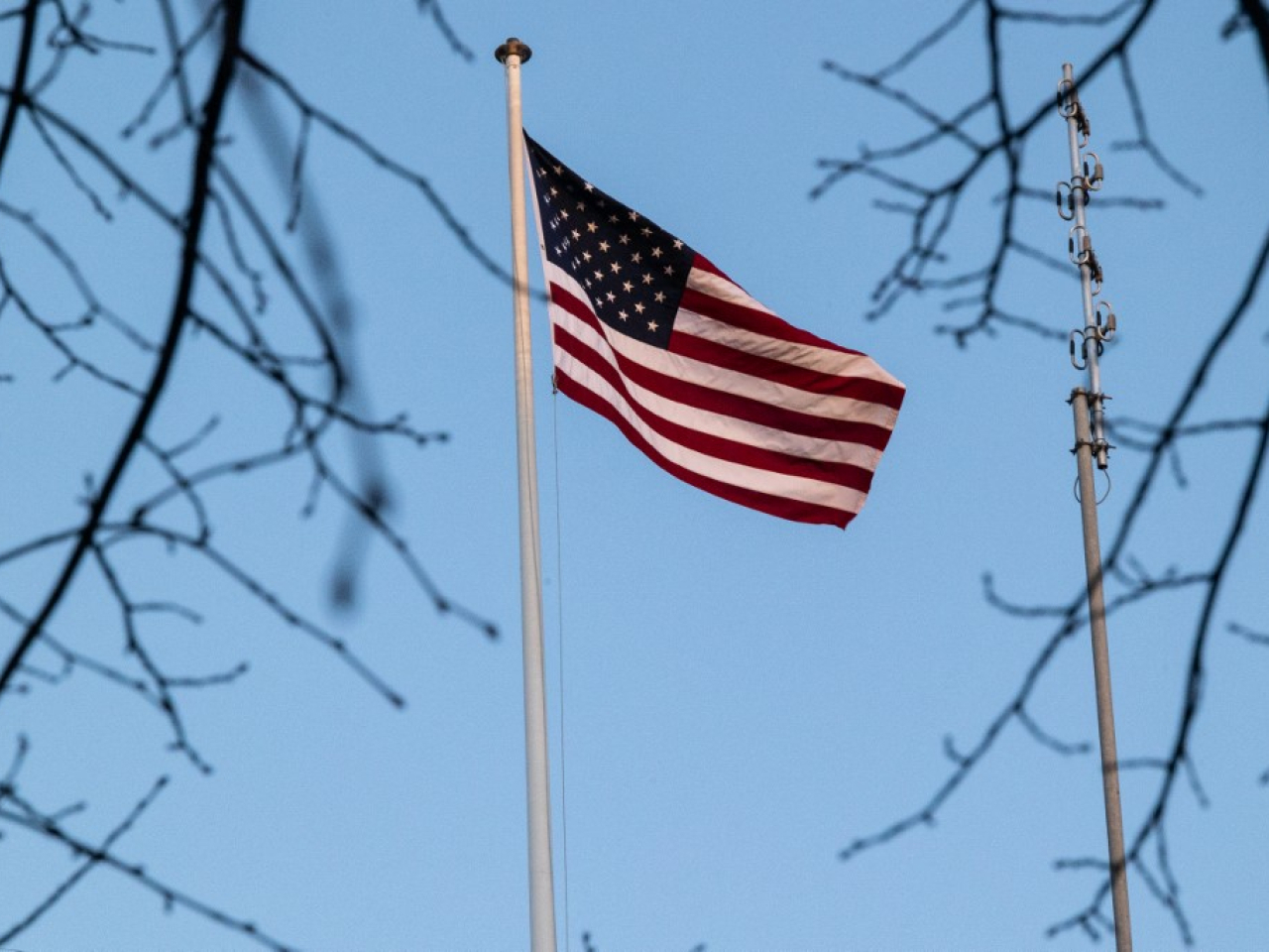 美軍表示，已經啟動一項行動，將關押在敘利亞的伊斯蘭國成員從敘利亞轉移到伊拉克。（法新社資料圖片）