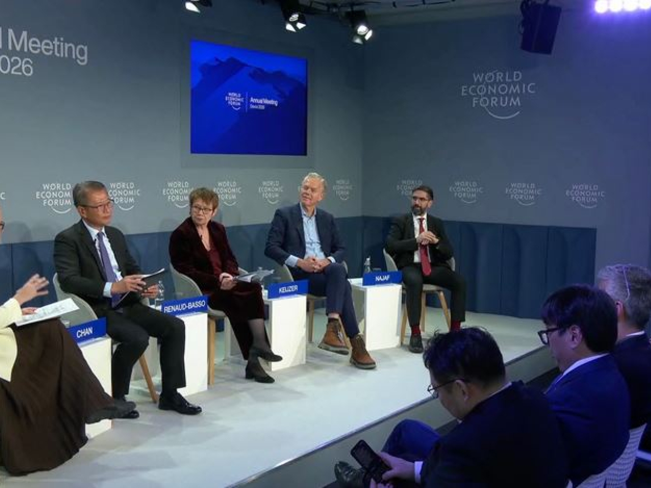 Paul Chan pointed to SAR policies such as tax concessions for electric vehicles in driving the green transition. Photo courtesy of ISD