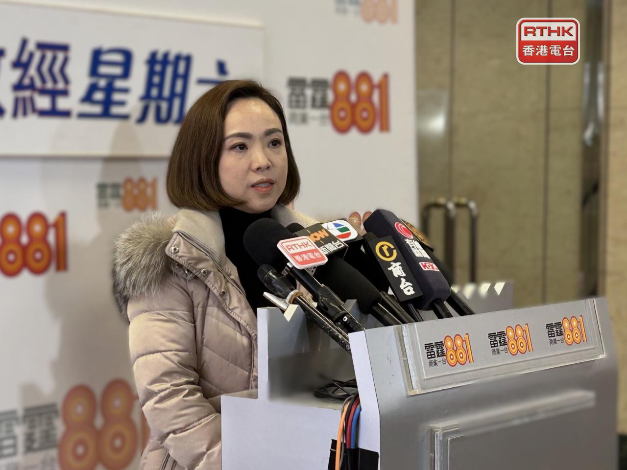 陳家珮重申會主動向警方提供資料，全力配合調查，亦願意承擔任何法律責任。(林漢山攝)