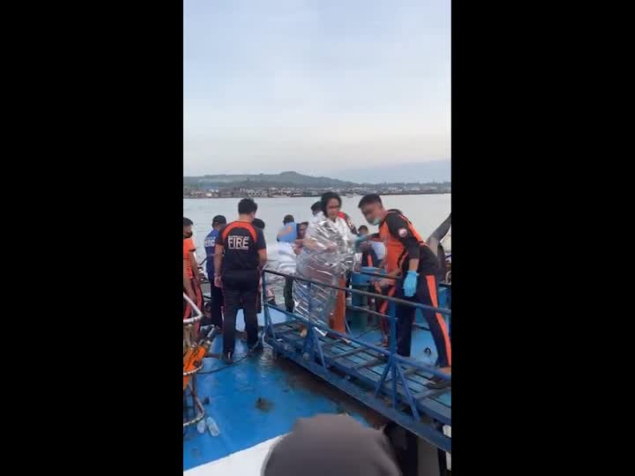 菲律宾渡轮沉没增至15死已救起3百多人正搜寻28名失踪者- RTHK