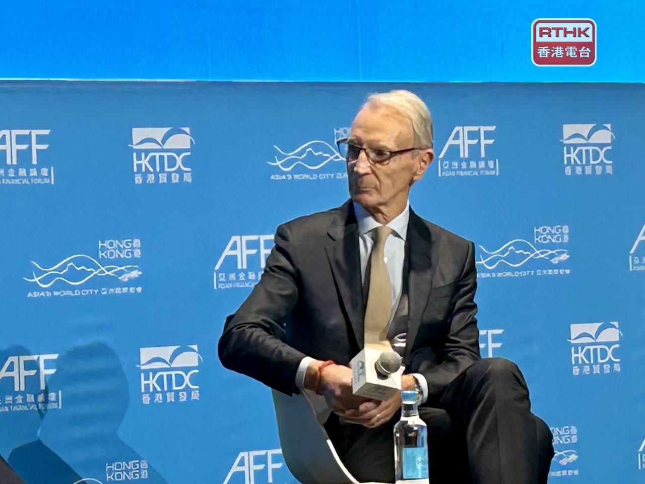 泰達維認為，亞洲國家及發展中市場央行持續增持黃金等，相信會推動金價繼續向上，但難以預測金價水平。（羅煒皓攝）