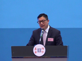 鄧炳強稱紀律部隊工作經得起歷史檢驗　時間越長越多市民擦亮眼睛