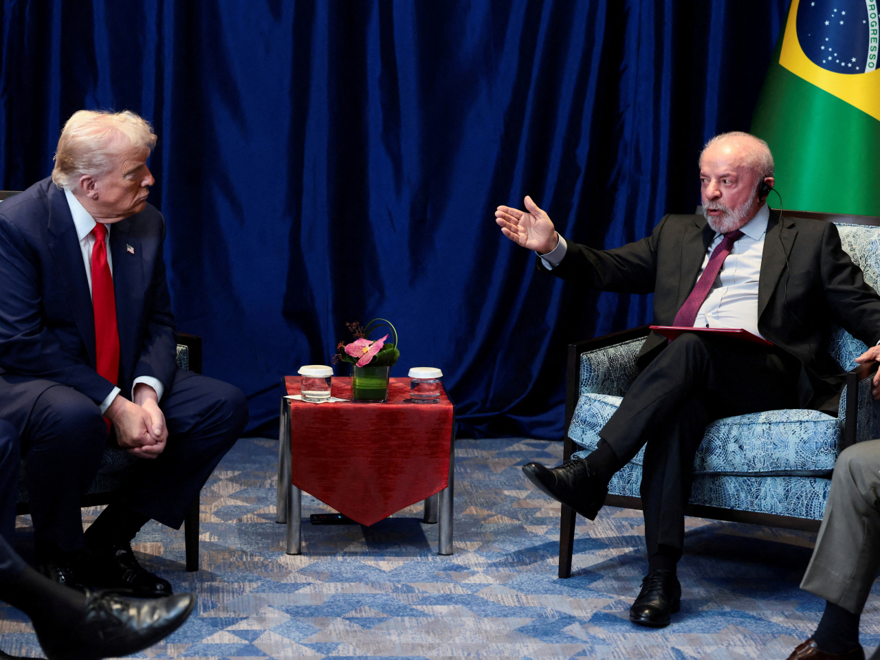 巴西政府的聲明說，盧拉和特朗普通話約50分鐘，討論和平委員會及委內瑞拉局勢。（路透社資料圖片）