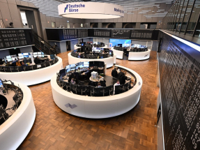 德國DAX指數收市報24933點，升32點，升幅0.13%。（法新社資料圖片）