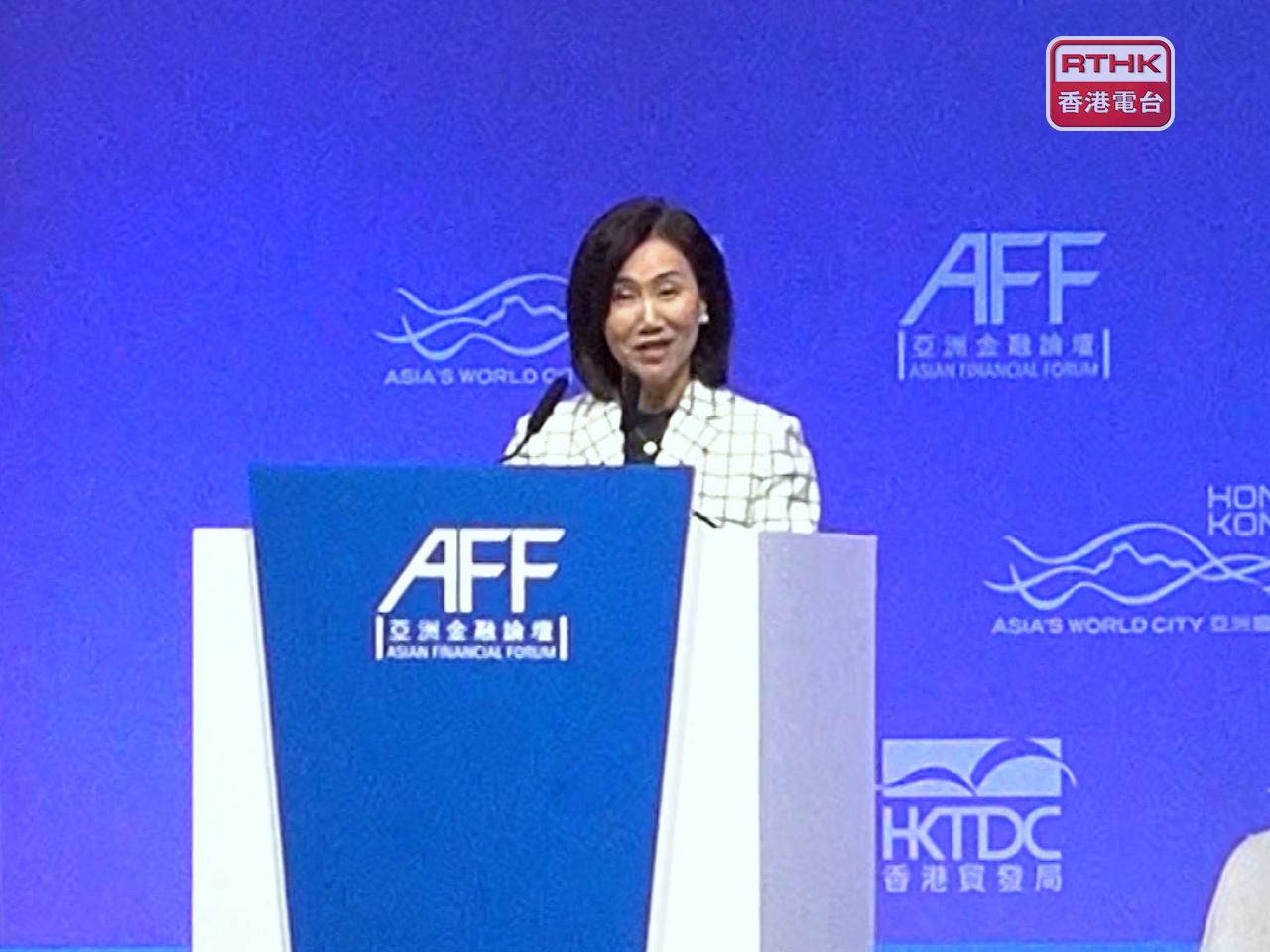 禤惠儀表示，創新和地緣政治正重塑資本市場，認為香港具有全球聯通的優勢。（郭志強攝）