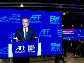 陳茂波表示，本港三大主要經濟增長動力來自貿易、金融及創新，並重點發展人工智能、數據科學及生物科技等新興領域。（羅煒皓攝）