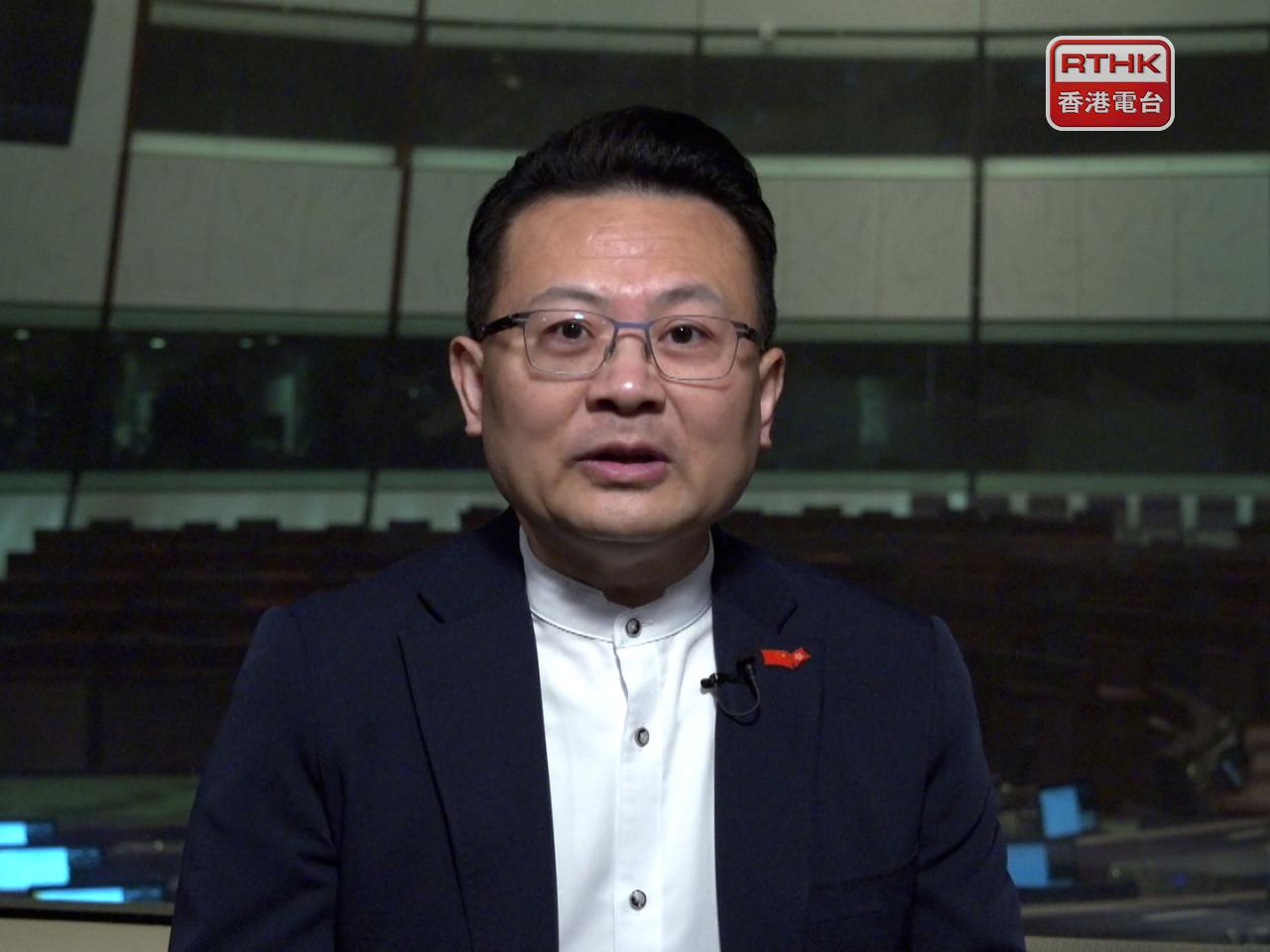 陳勇過往與曾國衞多次合作，形容對方勤力，希望他早日康復。（港台圖片）