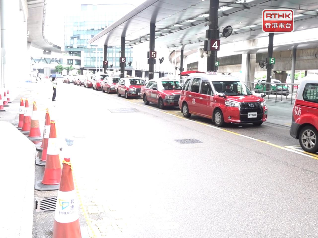 政府正檢討法例，包括建議提高商用車司機體格檢驗的要求。（港台圖片）