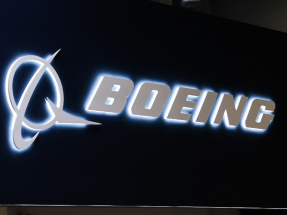 波音上季業績由虧轉盈，賺逾81億美元。去年同期蝕超過39億美元。（法新社資料圖片）