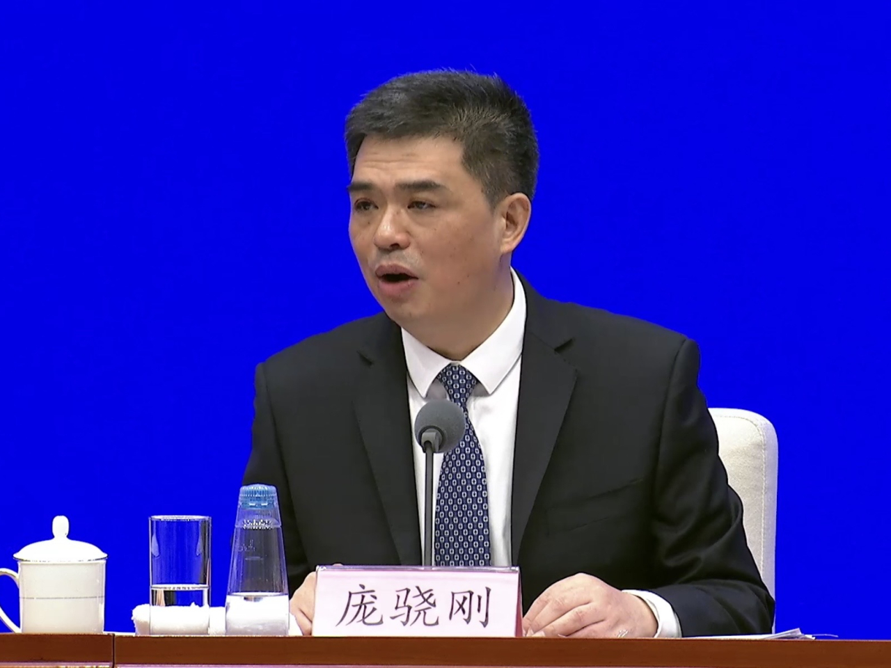 龐驍剛稱國有企業改革深化提升行動主體任務基本完成。（中國網截圖）