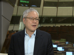 Lawmaker calls for end to social welfare spending cuts