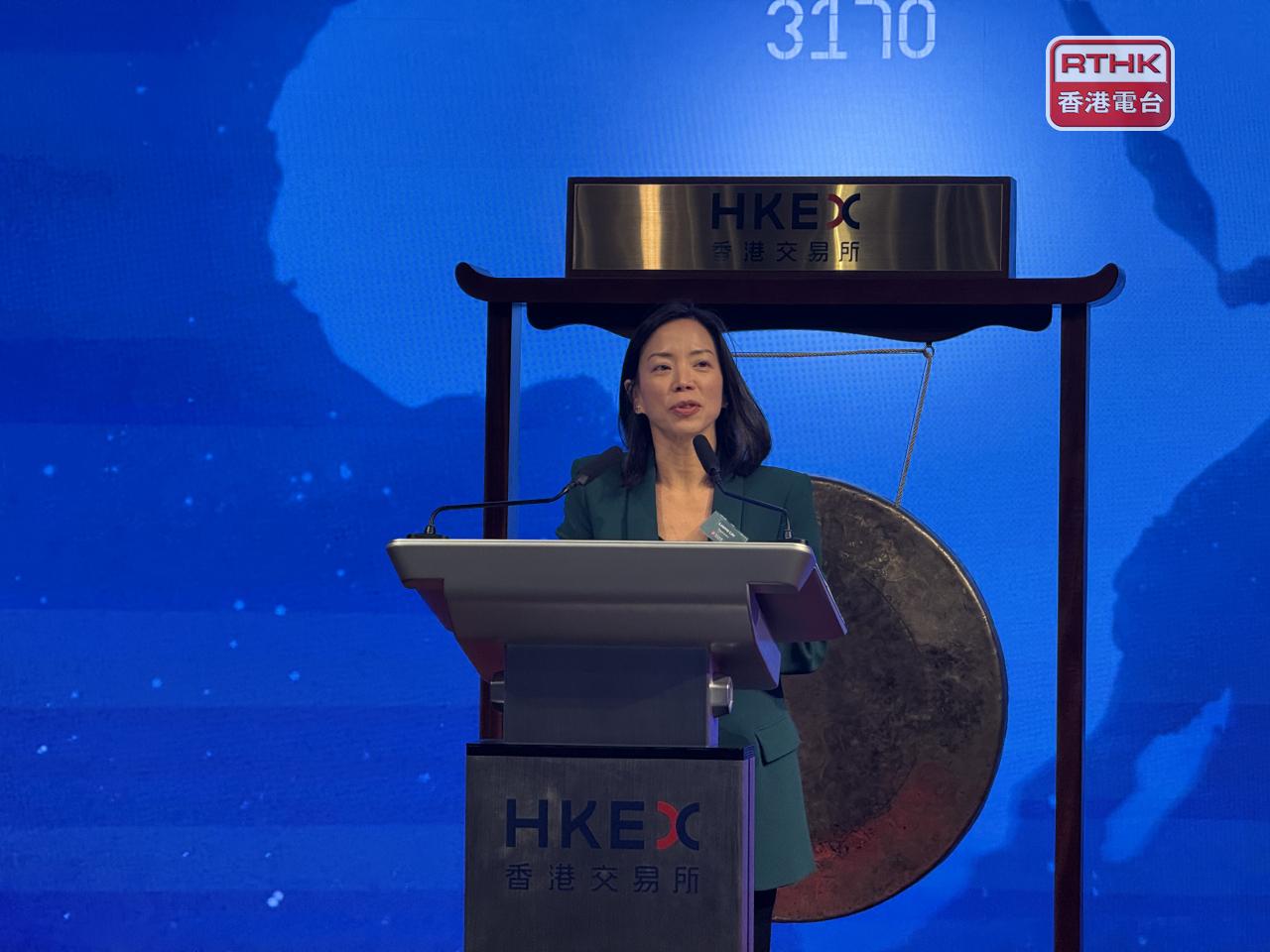 林慧虹稱恒生黃金ETF是市場上唯一可讓投資者直接在銀行贖回實物黃金的產品。（趙嘉駿攝）