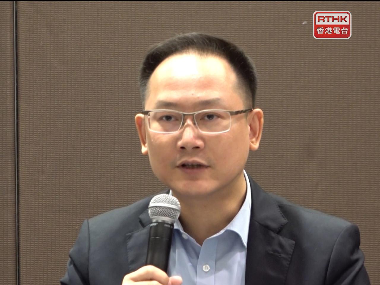 陳學鋒表示，市建局內部對於「7年樓齡」機制有所討論。（港台圖片）