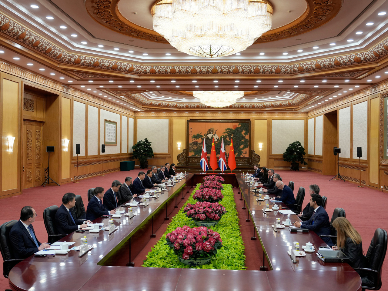 President Xi Jinping holds talks with Keir Starmer at the Great Hall of the People. Photo: Reuters