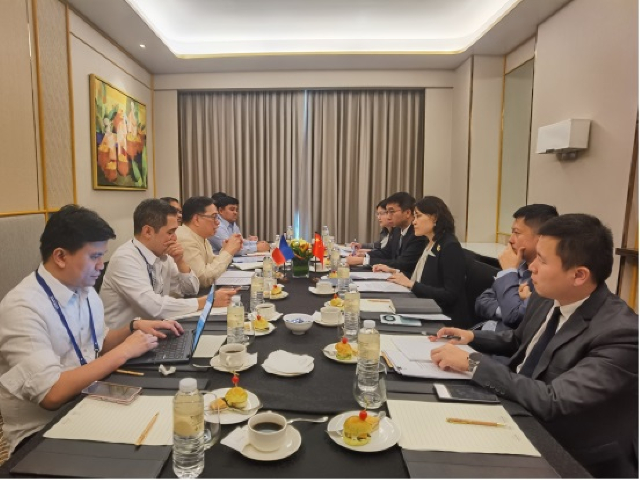 中國與菲律賓官員在宿霧舉行雙邊會見。（外交部網頁圖片）