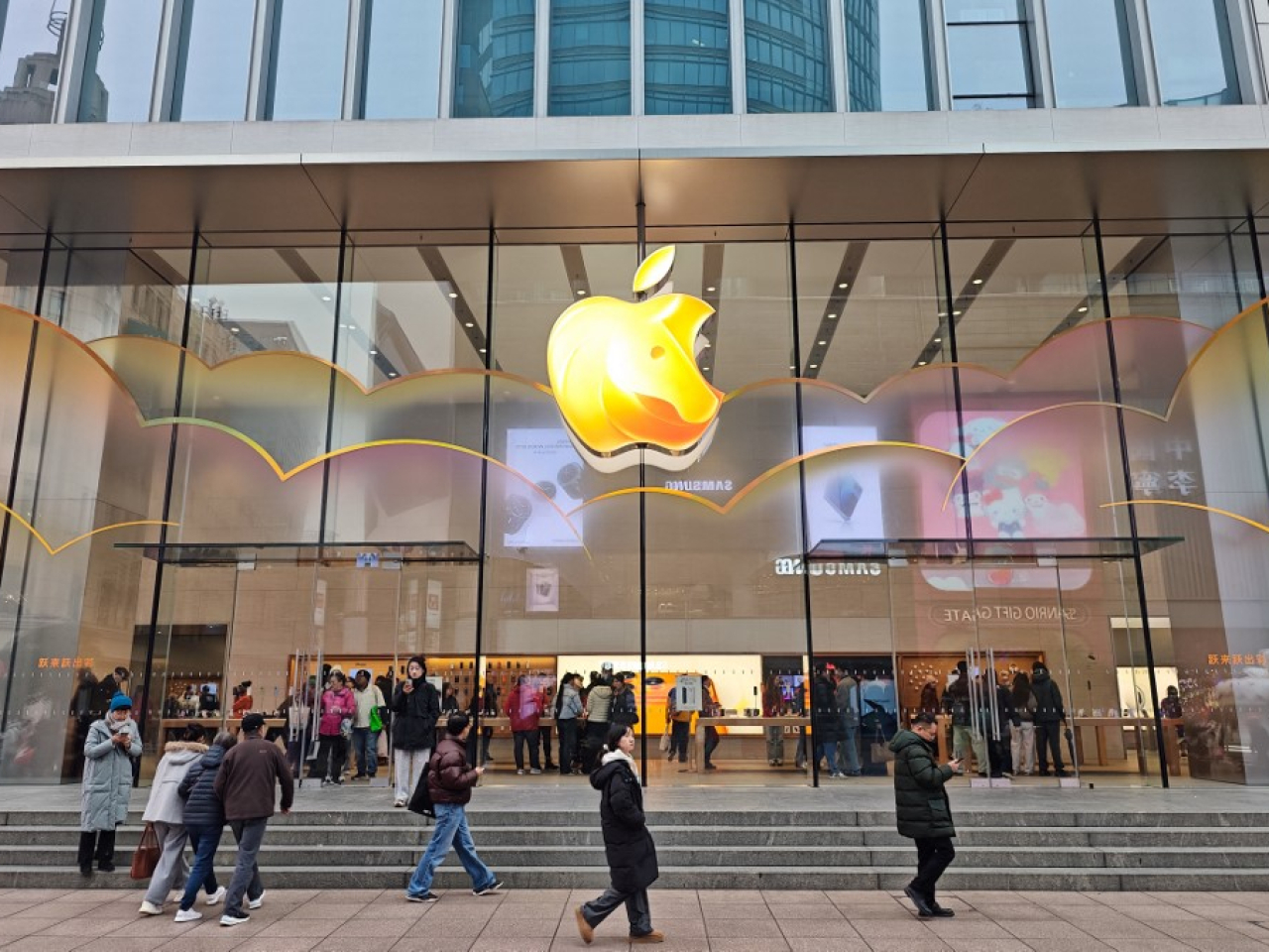 蘋果表示，iPhone在各個地區銷量都創新高，包括中國市場。（法新社資料圖片）