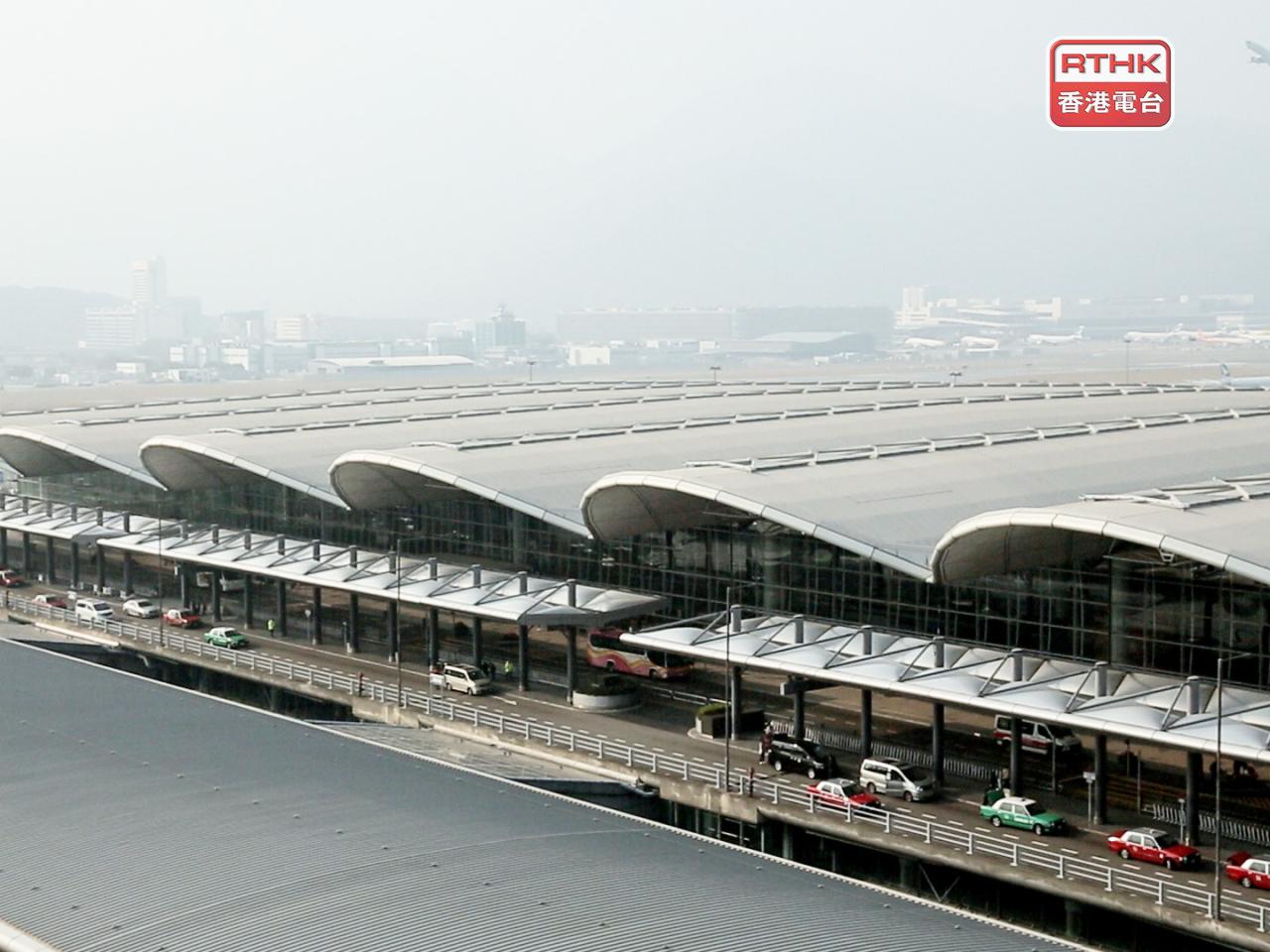 據了解，有疑匪在本港機場被捕。（港台圖片）