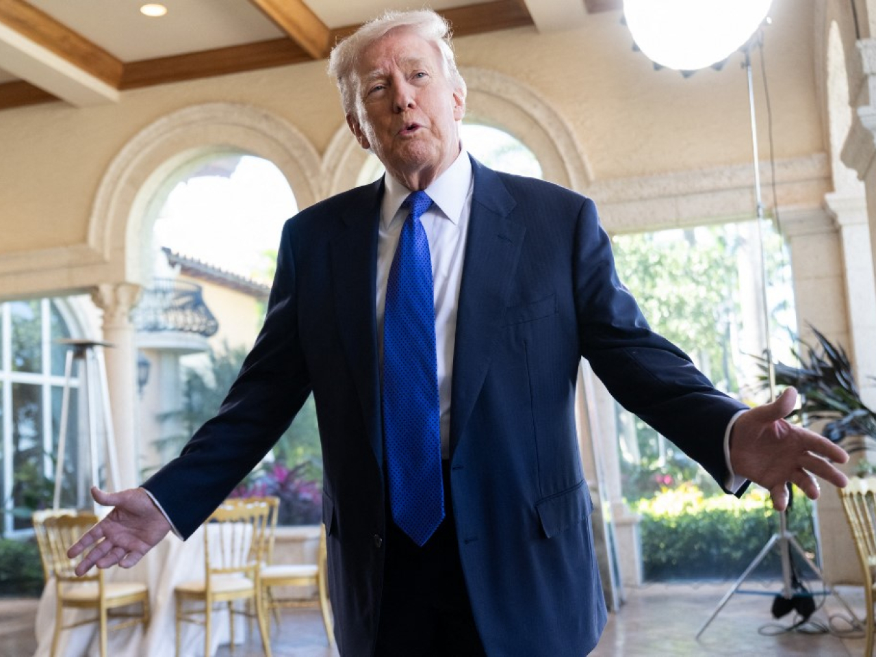 特朗普表示，古巴存在人道危機，更失去委內瑞拉的支援，因此美方正在與古巴對話，希望改善當地情況。（法新社）