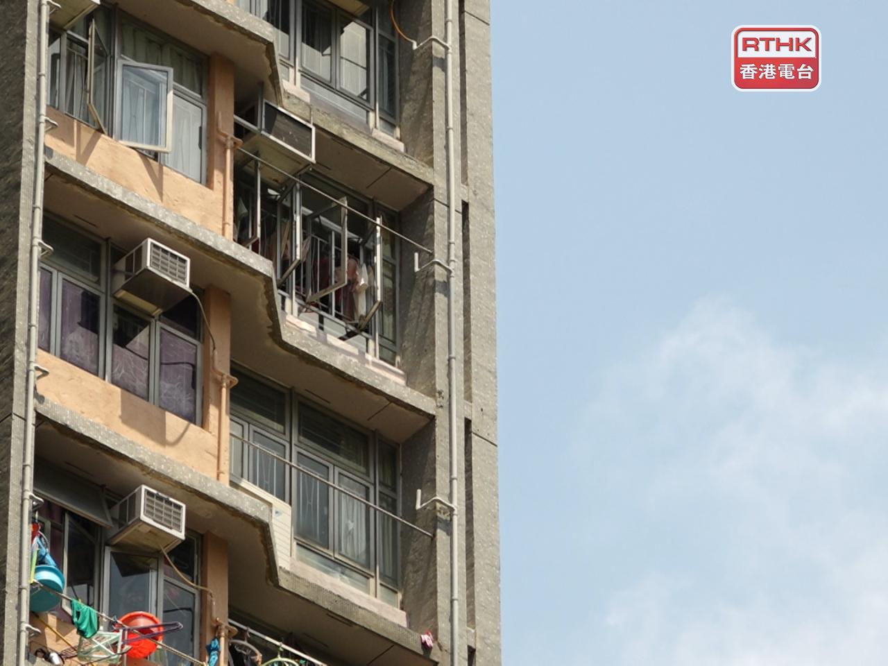 在打擊濫用公屋方面，本屆政府上任至今收回約9800個公屋單位。（港台圖片）