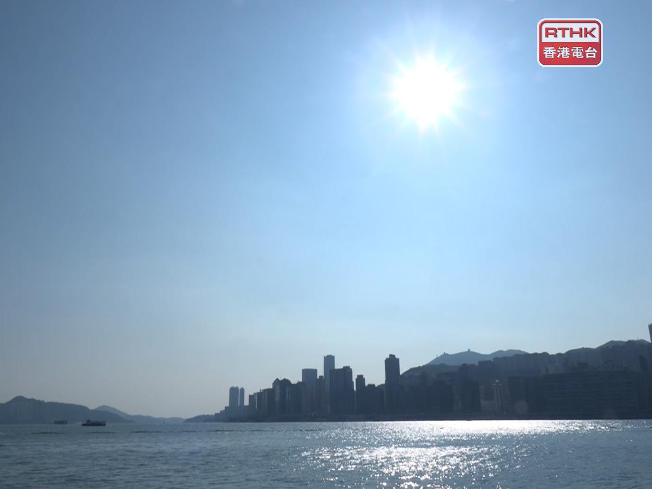 天文台表示，一月內大部分時間香港受乾燥的東北季候風影響，遠較正常少雨及陽光充沛。（港台圖片）