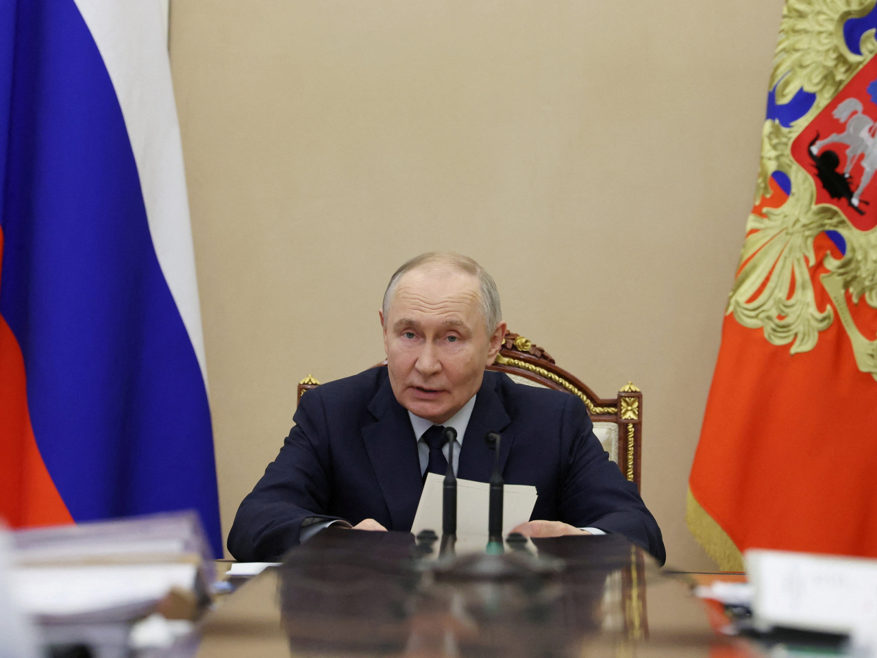 普京在首都莫斯科就經濟問題召開會議。（路透社）