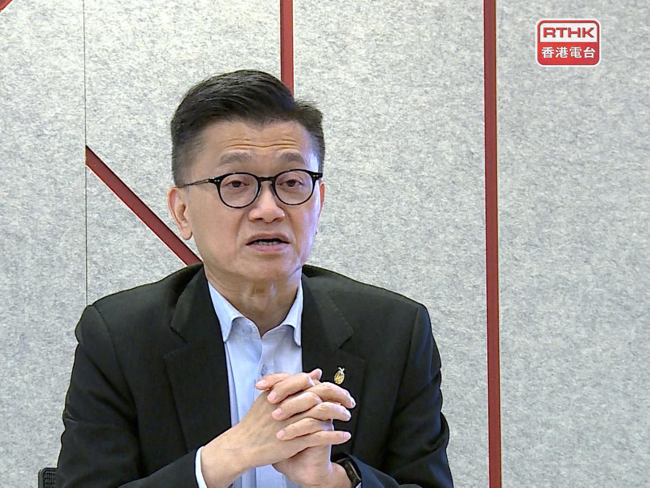 鄭恩賜指積金局有專責小隊跟進特殊個案。（港台圖片）