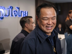 阿努廷形容自豪泰黨的勝利，是每名泰國人的勝利。（法新社）