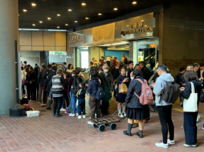 港島綫部分路段一度暫停　港鐵指工程車底部件移位信號設備受損