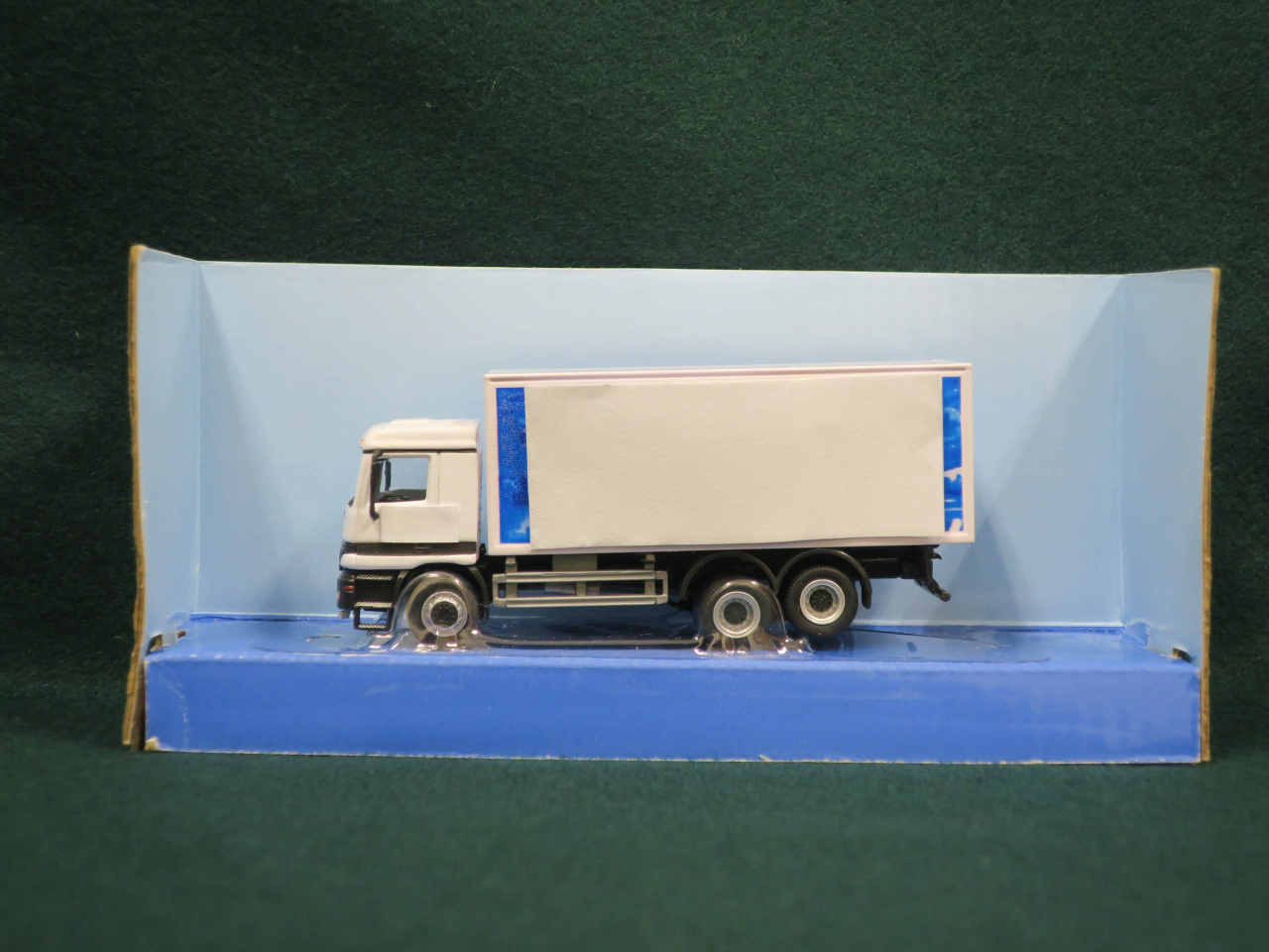 塑化劑含量超出法例上限的玩具貨車。（政府新聞處）