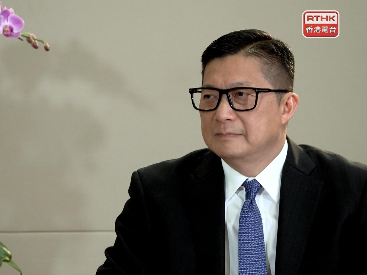 鄧炳強去信英國《電訊報》，指有關黎智英案判決的評論文章是錯誤和誤導，無疑是侮辱讀者智商。（港台圖片）