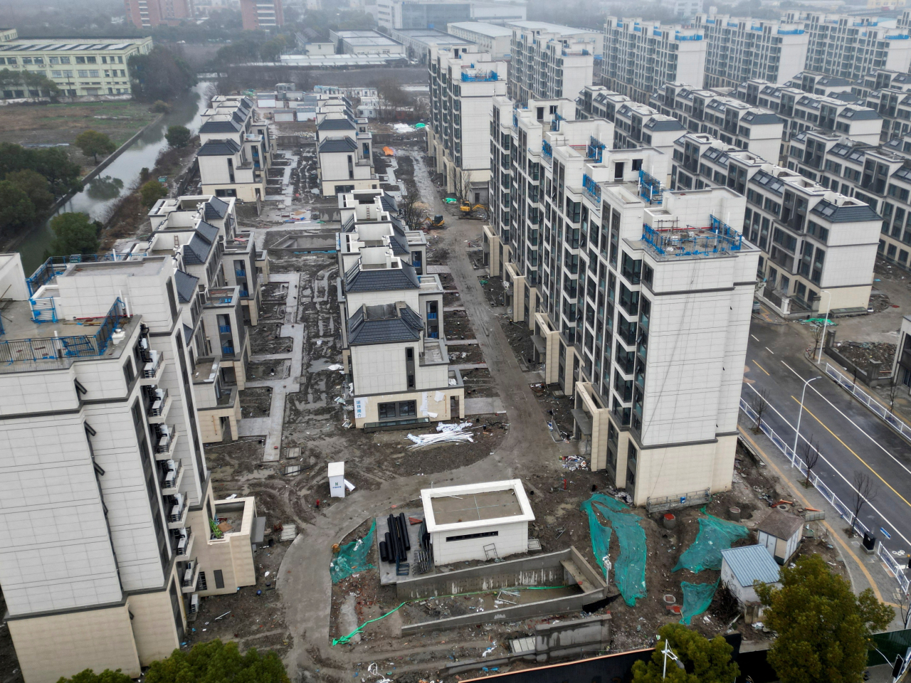 Prices of newly built homes in Shanghai, Guangzhou and Shenzhen edged down 0.3 percent month on month in January. File photo: Reuters