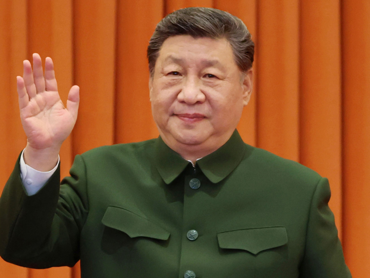 習近平等黨和國家領導人，在春節前夕分別看望，或委託負責人士看望多名老同志。（新華社資料圖片）